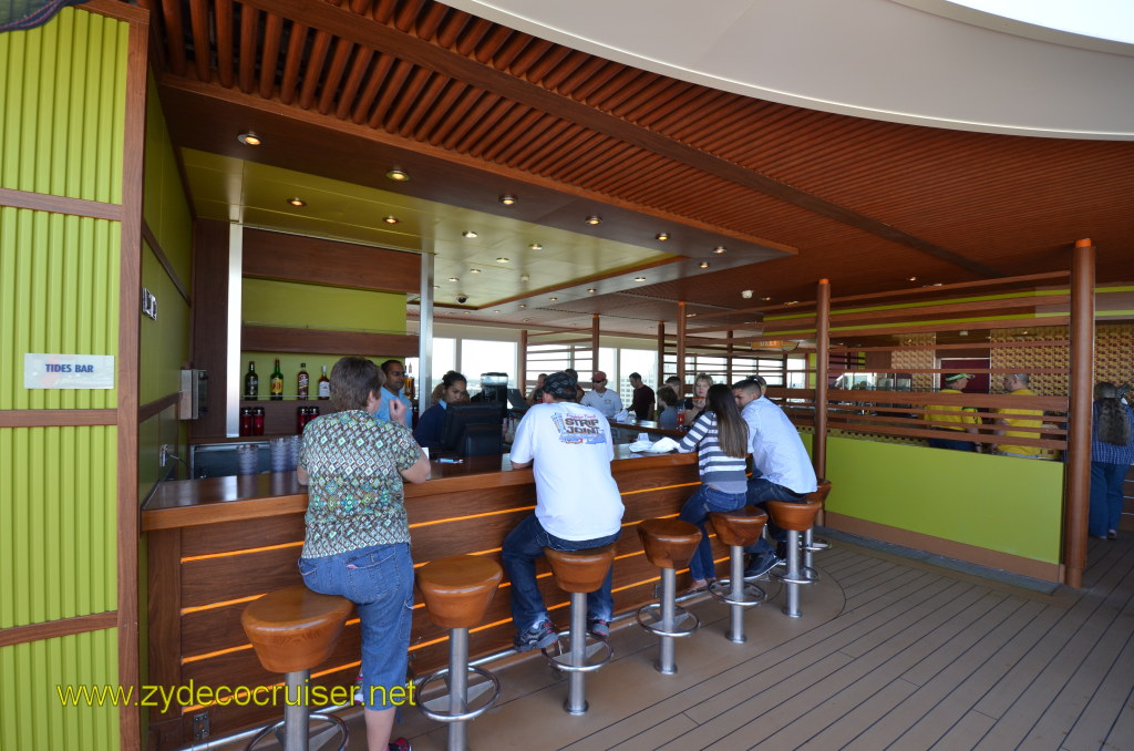 042: Carnival Magic, BC5, John Heald's Bloggers Cruise 5, Embarkation Day, Tides Bar, 