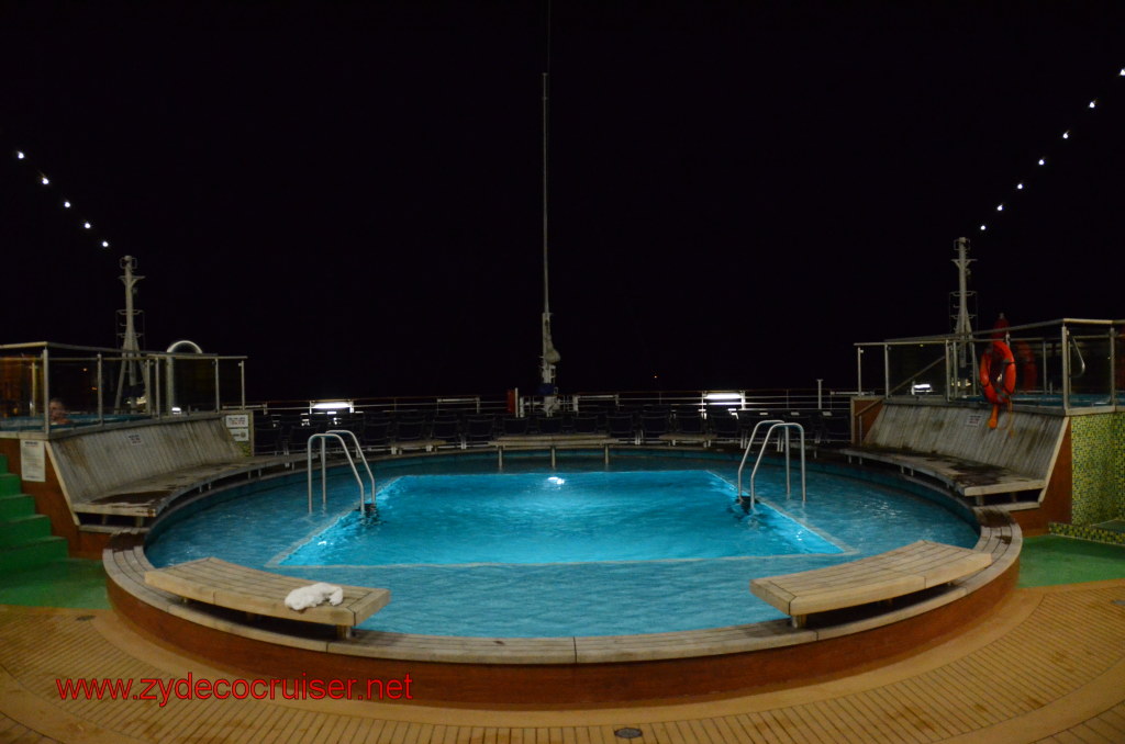 107: Carnival Magic, BC5, John Heald's Bloggers Cruise 5, Embarkation Day, Lido at night