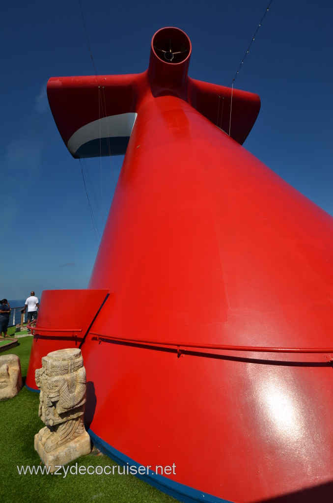 052: Carnival Conquest, Nov 15, 2011, Sea Day 2, Funnel