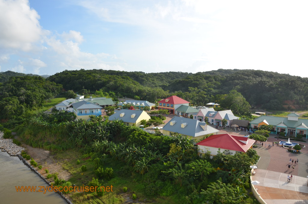 002: Carnival Conquest, Nov 17, 2011, Roatan, 