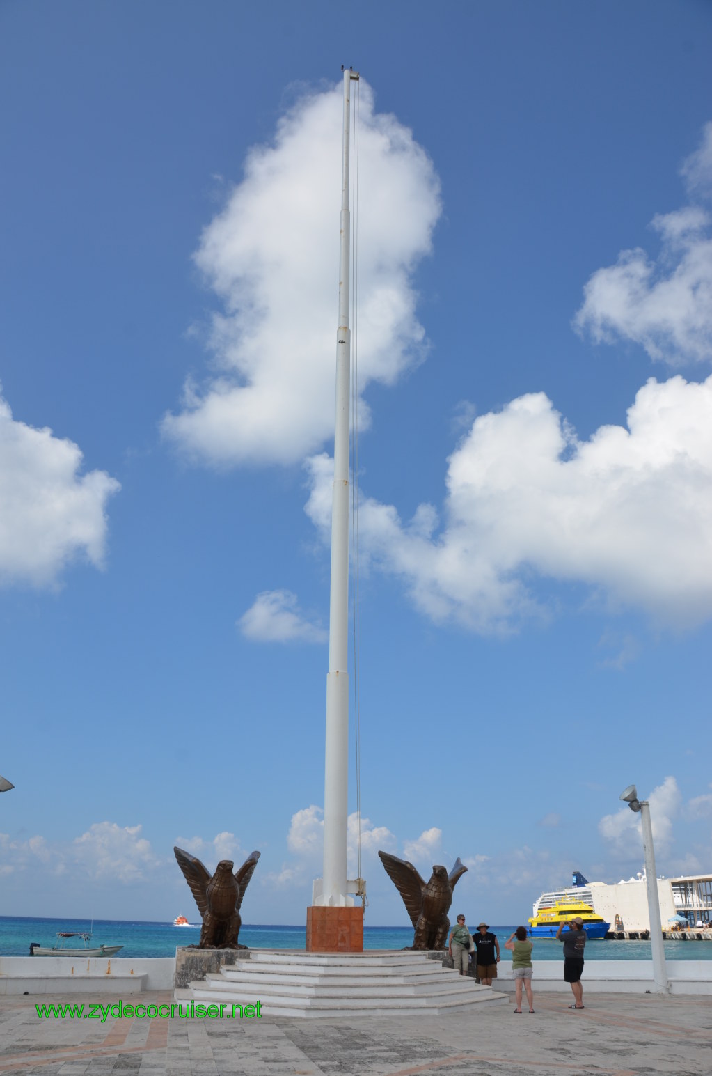 073: Carnival Conquest, Nov 18. 2011, Cozumel, Flagpole