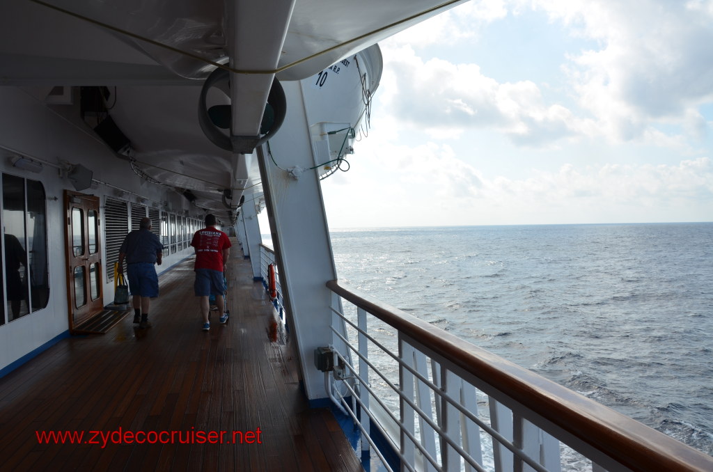 076: Carnival Conquest, Nov 19, 2011, Sea Day 3, Promenade