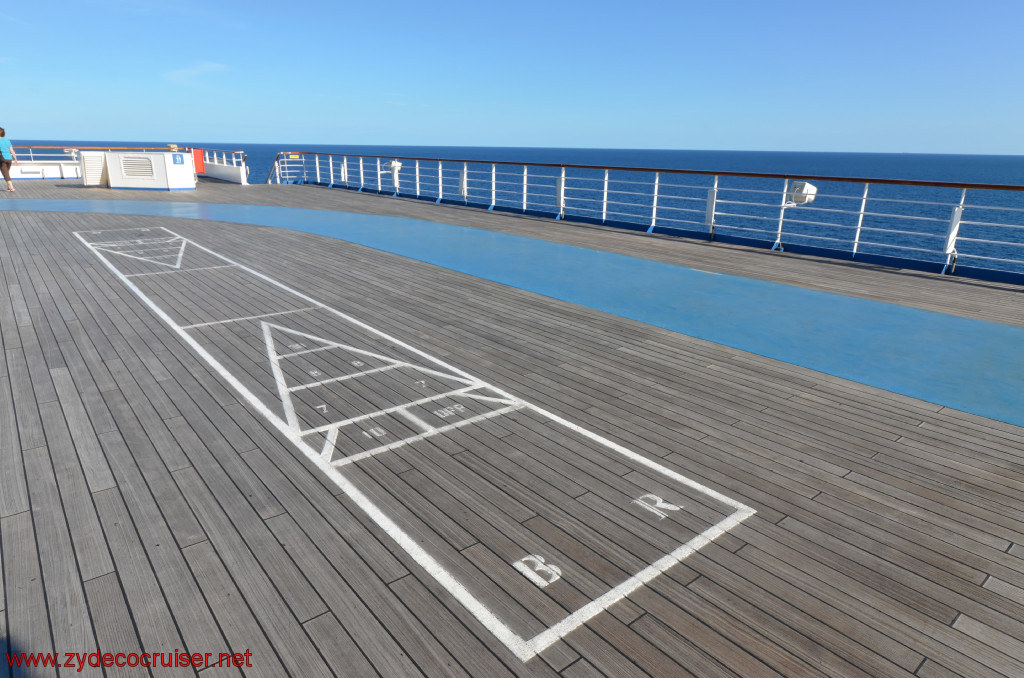 025: Carnival Conquest, Fun Day at Sea 1, Shuffleboard, 