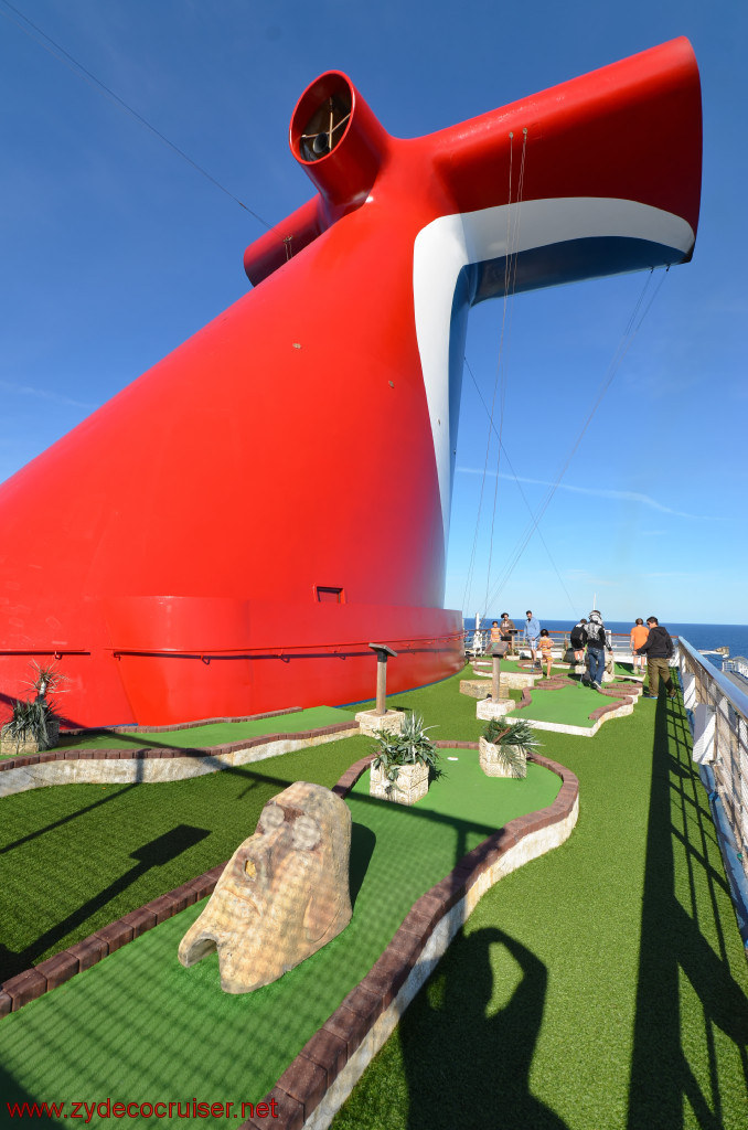 034: Carnival Conquest, Fun Day at Sea 1, Mini-golf and Funnel, 