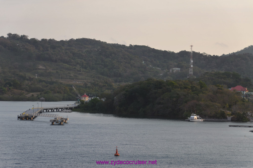 024: Carnival Conquest Cruise, Roatan, 