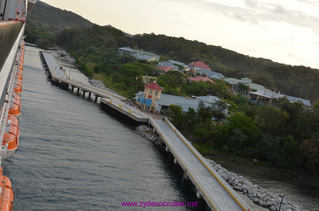 039: Carnival Conquest Cruise, Roatan, 