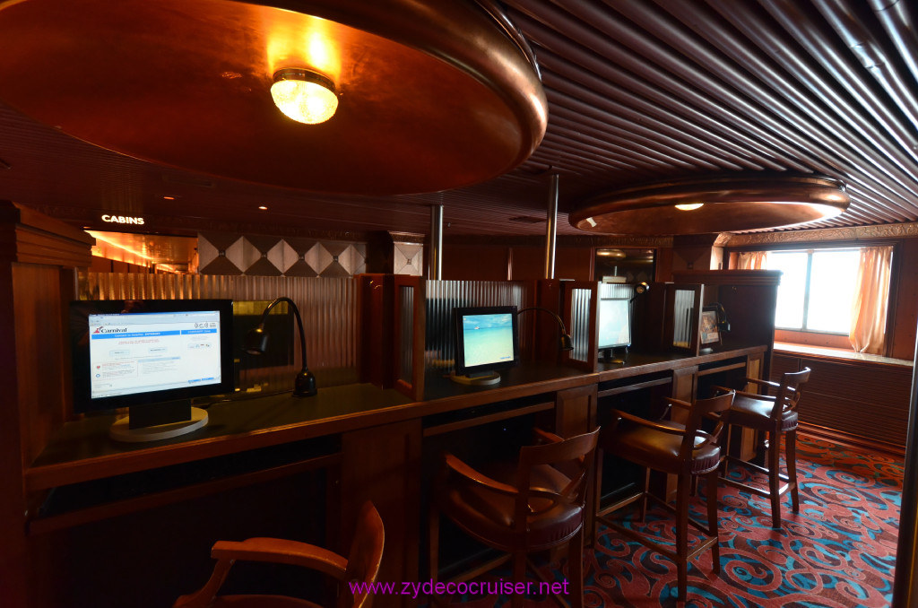 040: Carnival Elation, New Orleans, Embarkation, Internet Cafe