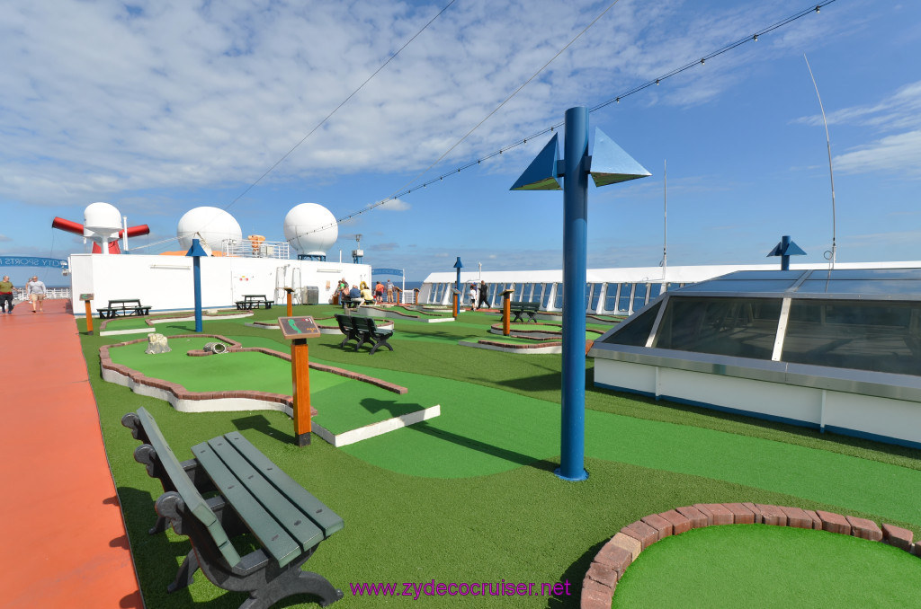 103: Carnival Elation, Fun Day at Sea 1, Mini Golf