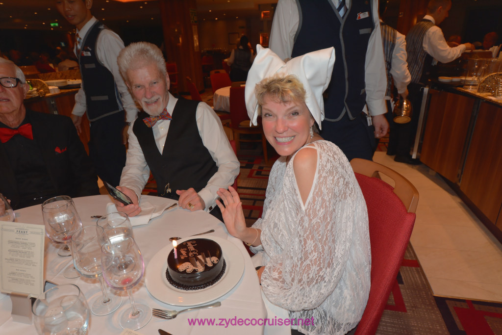 132: Carnival Horizon Transatlantic Cruise, Sea Day 1, MDR Dinner, 