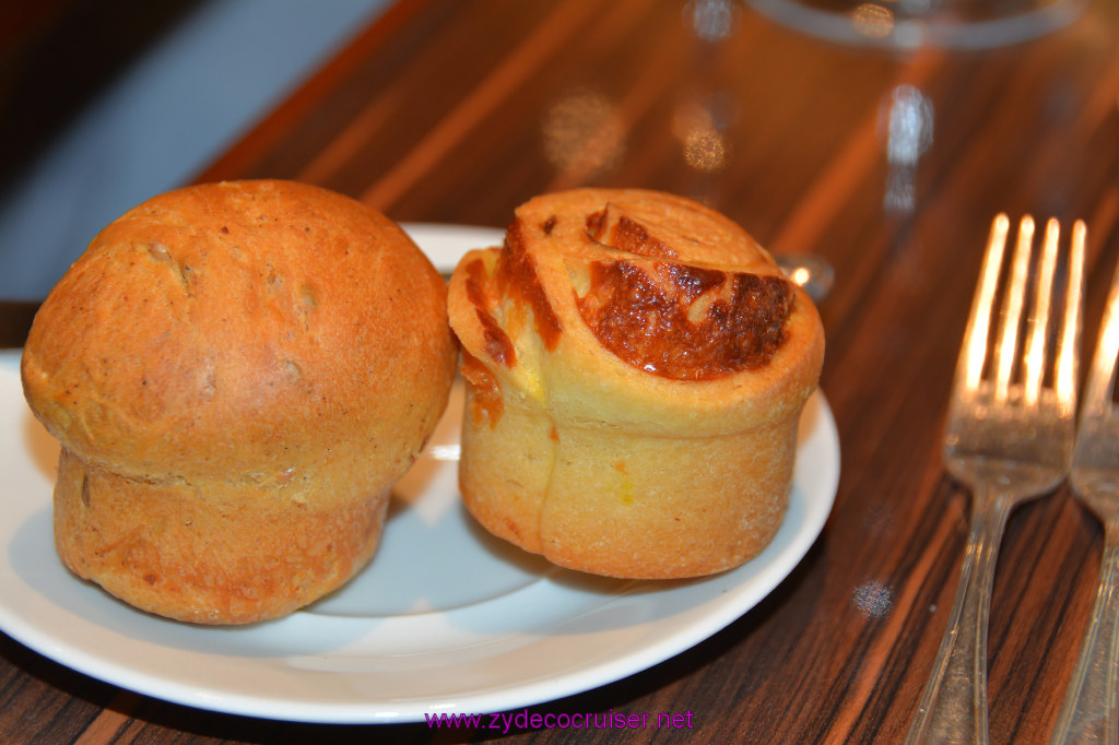 020: Carnival Sunshine, Captain's Diamond Event, Steakhouse Lunch, Brioche and Blue Cheese Bread, 