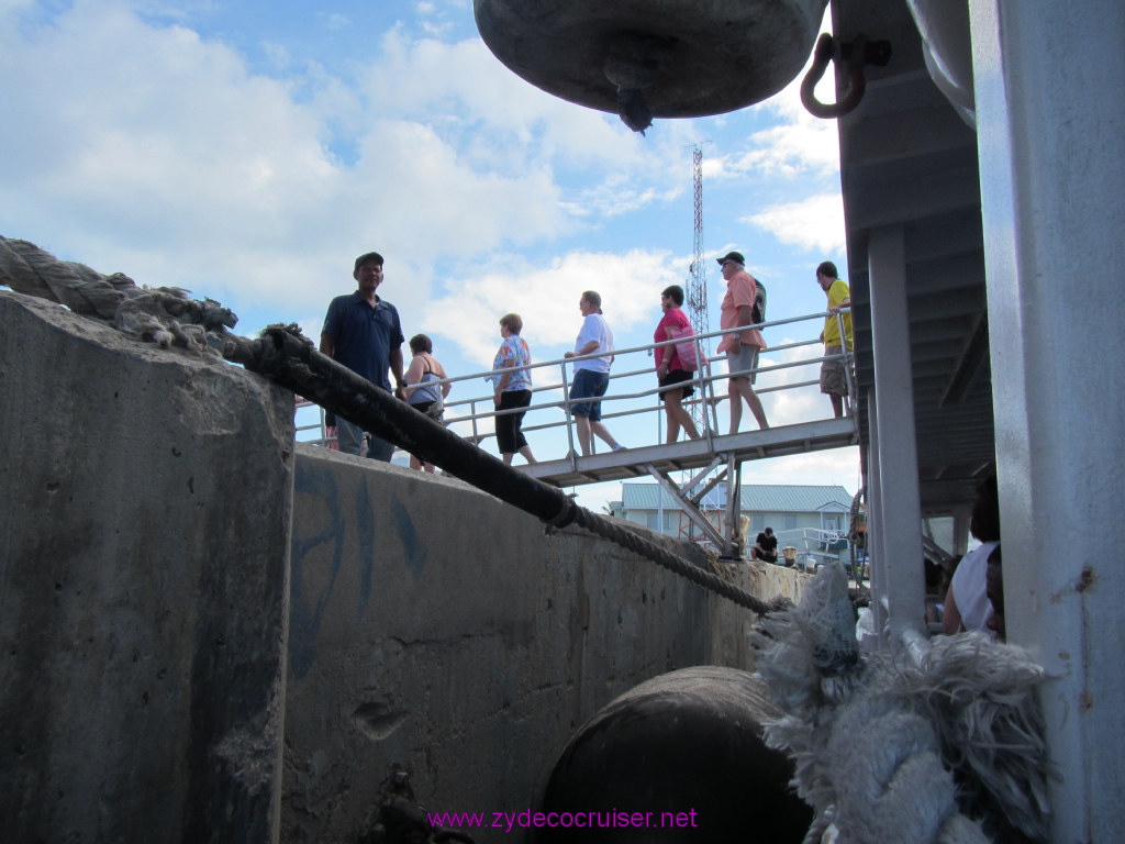 008: Carnival Sunshine Cruise, Nov 21, 2013, Grand Cayman, Unloading tender, 