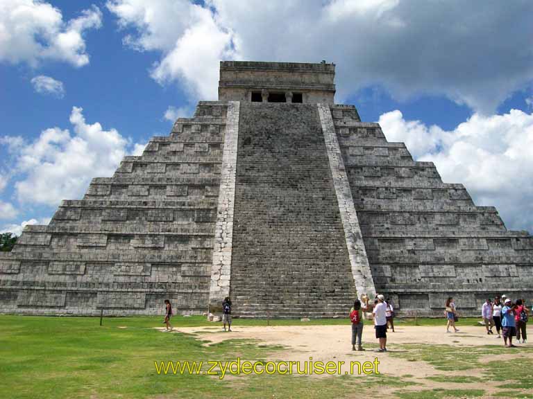 046: Carnival Triumph, Elizabeth Pictures, Chichen Itza