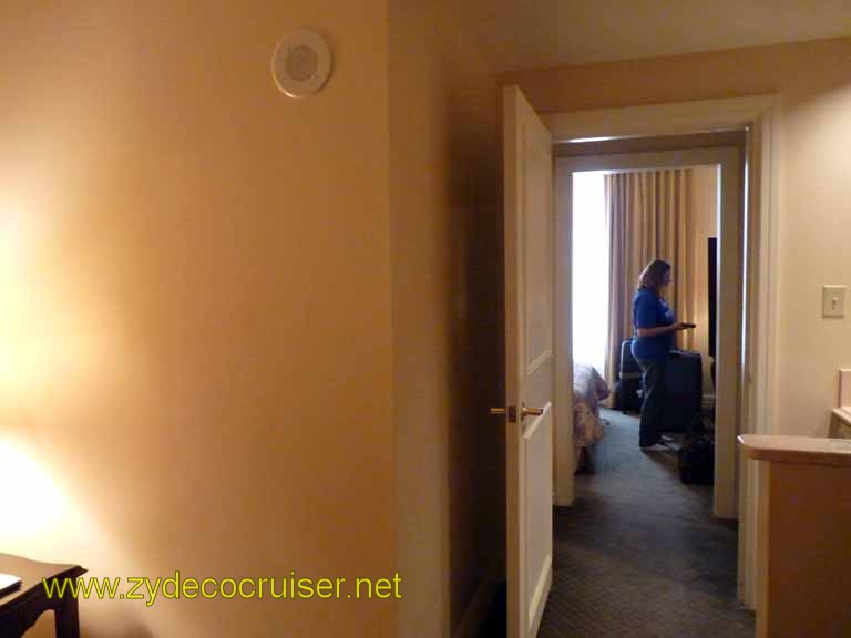 037: Carnival Triumph, Pre-Cruise, New Orleans - Iberville Suites