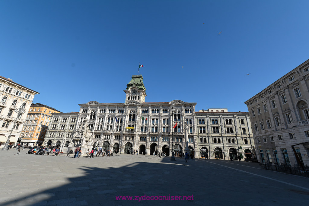 054: Carnival Vista, Pre-cruise, Trieste, Unity of Italy Square, 