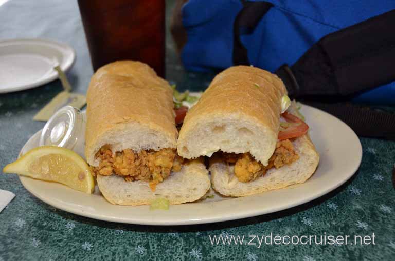 234: Christmas, 2010, New Orleans, LA, Liuzza's Restaurant, Oyster Poorboy, (poboy)