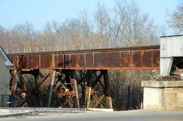 492: New Year's Eve, Paris, KY, rusty old bridge