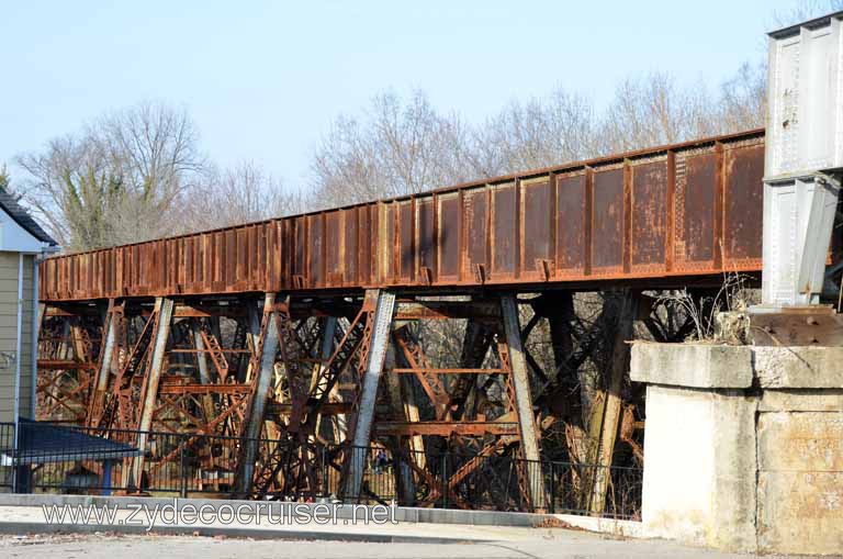 493: New Year's Eve, Paris, KY, rusty old bridge