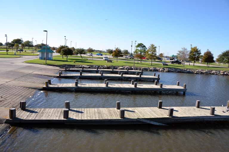 210: Kenner, LA, November, 2010, boat launch near Treasure Chest casino